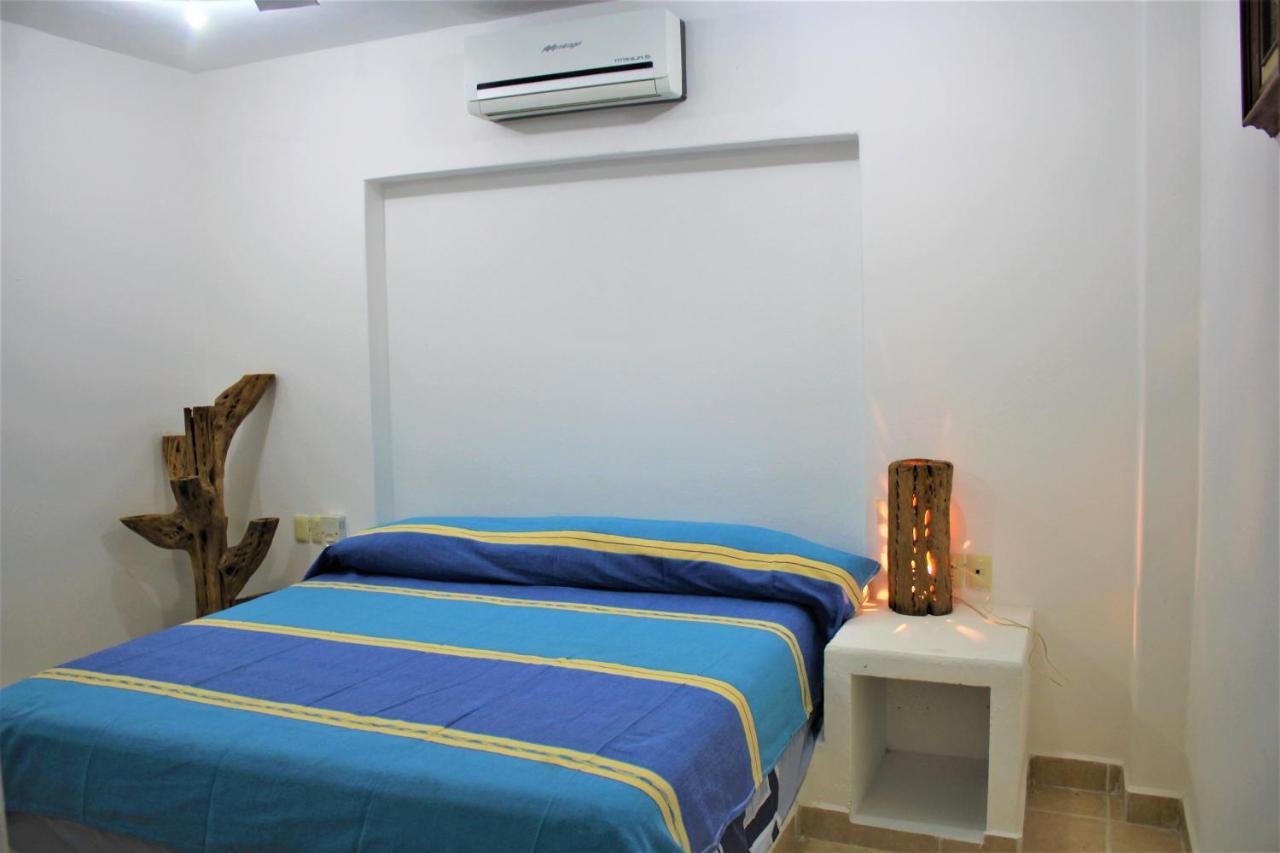 Aparthotel Sunset House Zihuatanejo Extérieur photo